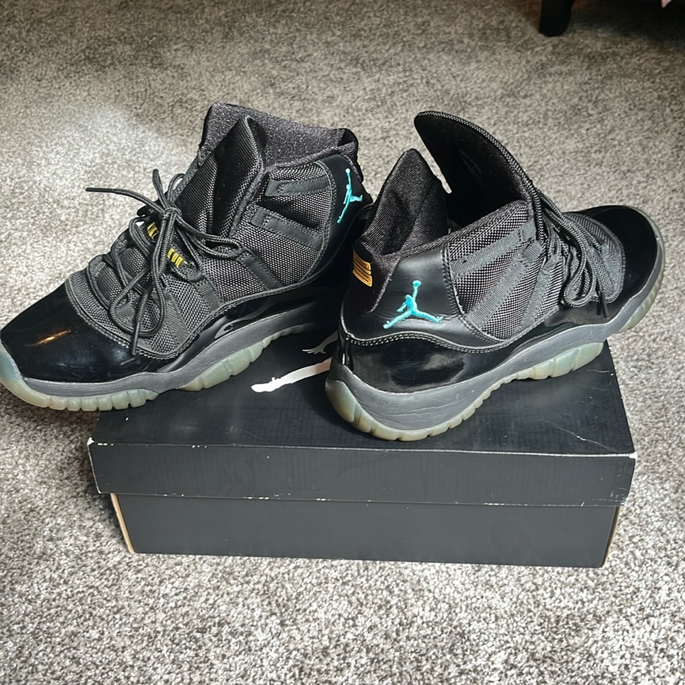Air Jordan 11 Retro (GS) - Picture 1 of 7